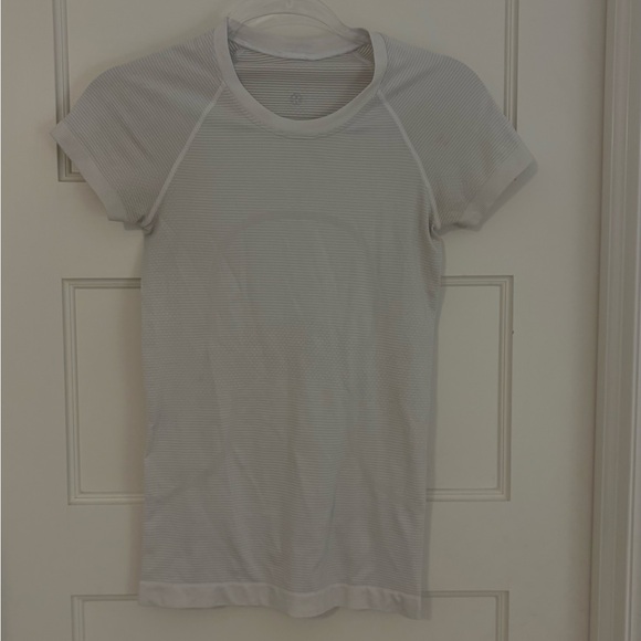 Lululemon white swiftly tech - Picture 1 of 2